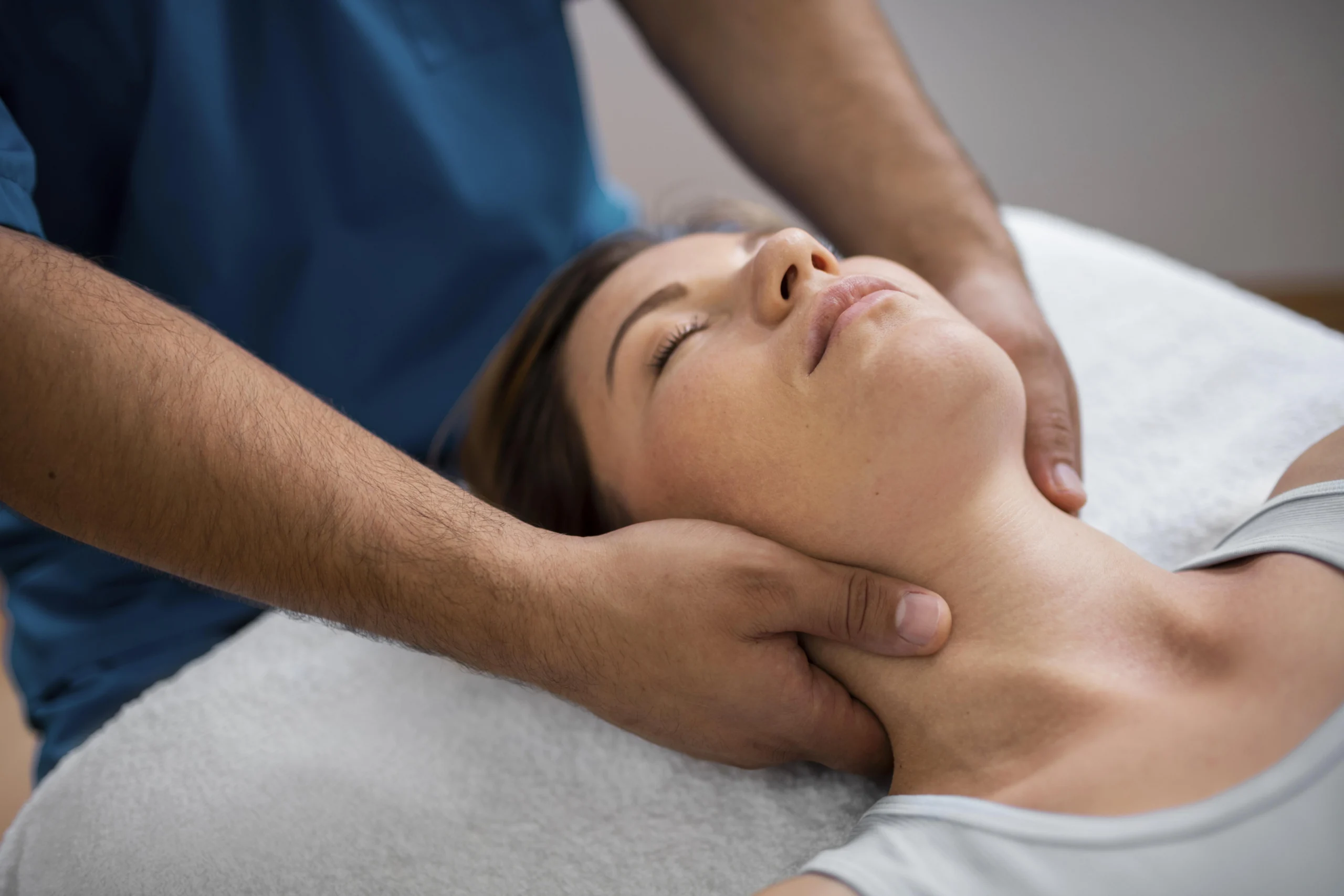 osteopathy-patoient-getting-tretment-massage